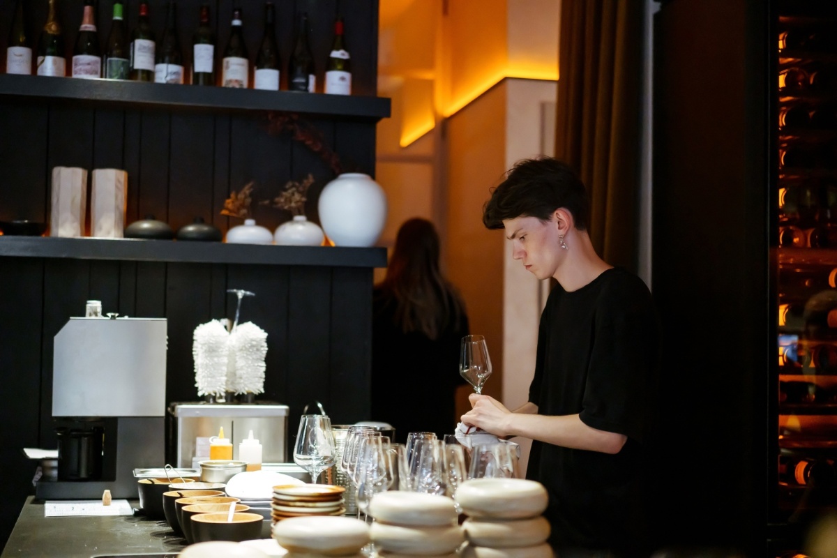 Hello Wine Hello Wine