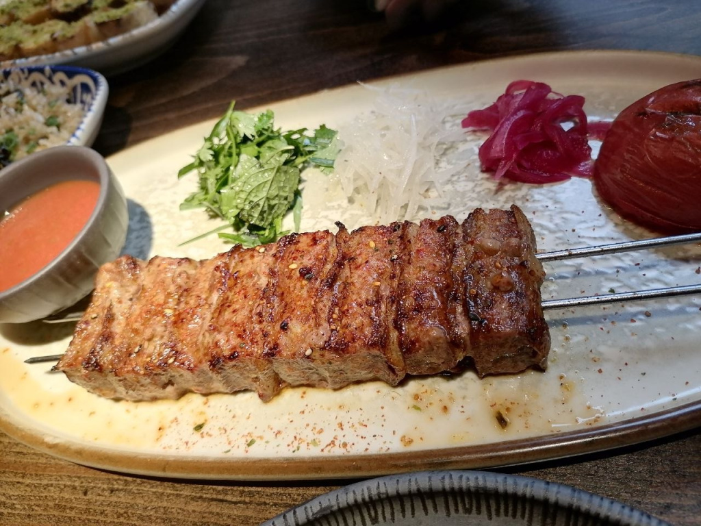 sioqi7wcx8mph27v16imaz4o35yuipt9.jpg