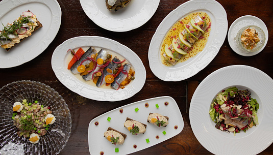 Месяц селедки в Доме литераторов